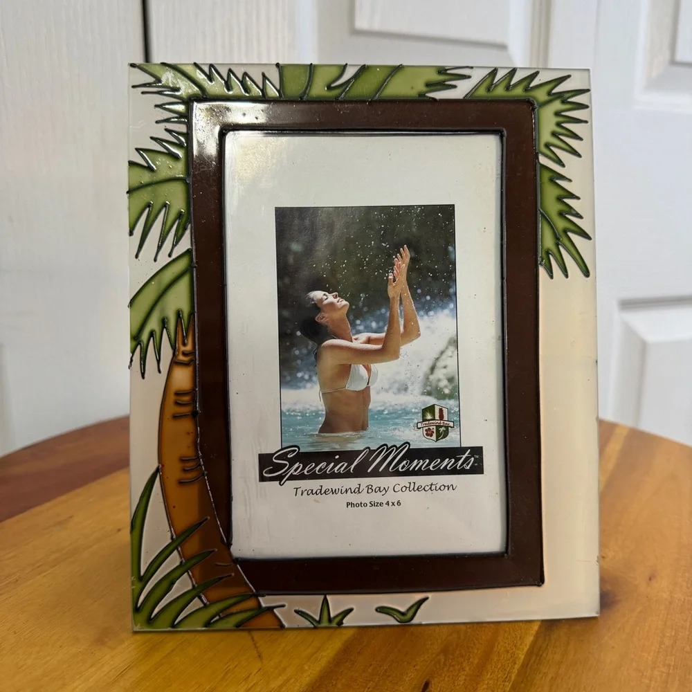 Tradewind Bay Collection Palm‎ tree Stainglass picture frame